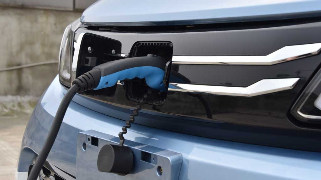 德国机油批发加盟|不用换机油，那么电动车到底怎么保养？