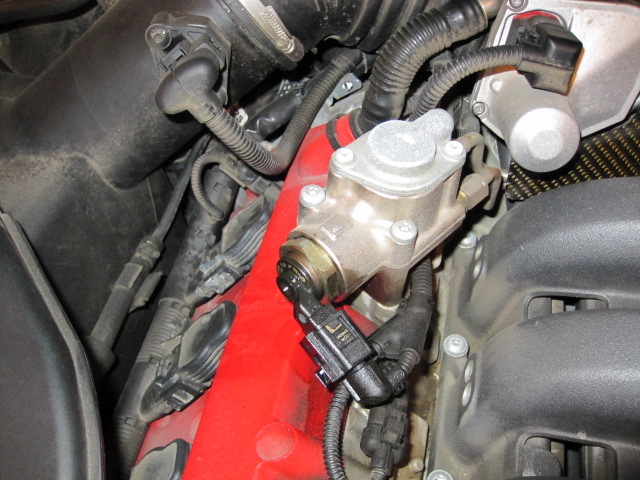 进口润滑油加盟|发动机渗油是什么原因