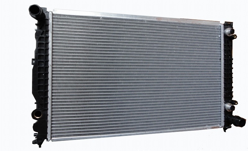 德国进口润滑油批发|发动机散热器的重要性