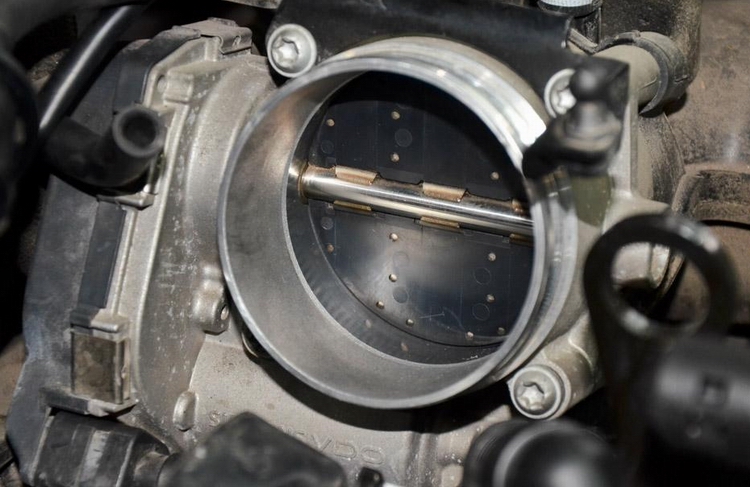 进口润滑油哪家便宜|发动机气门响，究竟是什么原因？