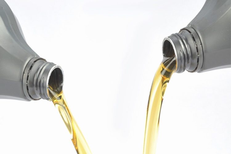 提高润滑油粘度能否解决车辆烧机油|柳州|进口机油厂家招商联系方式