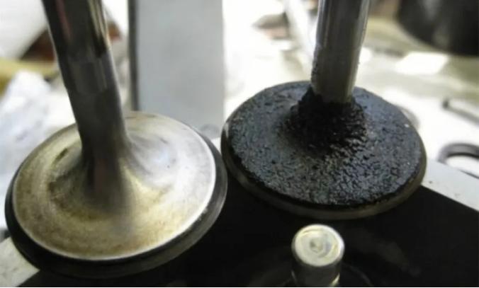 进口品牌润滑油代理|为什么缸内直喷发动机要比歧管喷射更容易生成积碳？